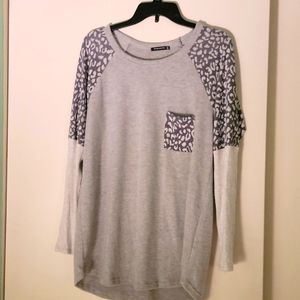 Staccato Shirt with Grey Leopard Print Details